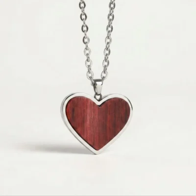 Corazon presentacion #1 Heart-Shaped Wood Pendant Necklace with Stainless Steel Frame